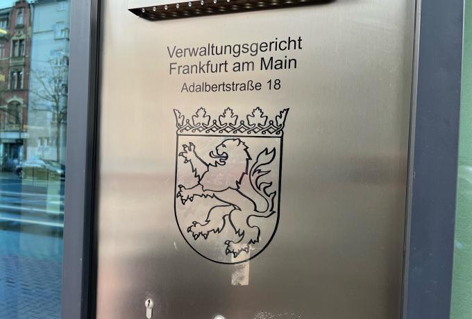 Schild Verwaltungsgericht